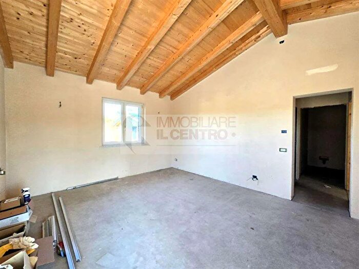 Casa quadrilocale in vendita in Sarzana