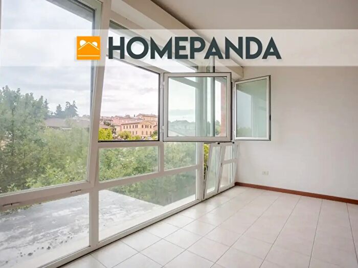 Appartamento quadrilocale in vendita in Via Luigi Mercantini, Jesi