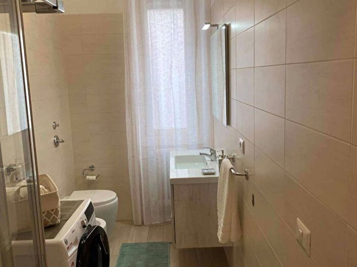 Appartamento bilocale in affitto in Viale Monza, Rovereto, Milano