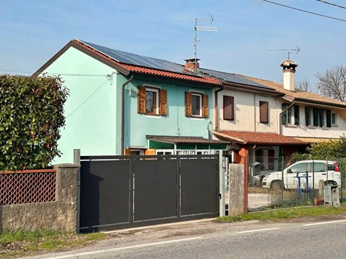 Casa con 5 locali in vendita in San Canzian DIsonzo