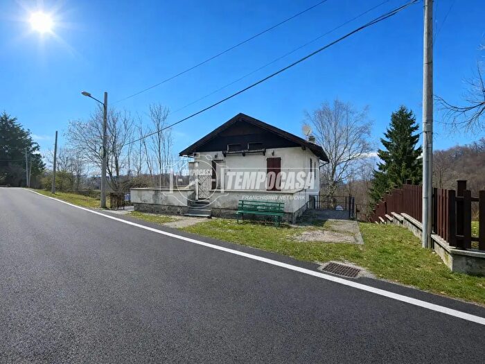 Appartamento bilocale in vendita in Frazione Nero, Alpette