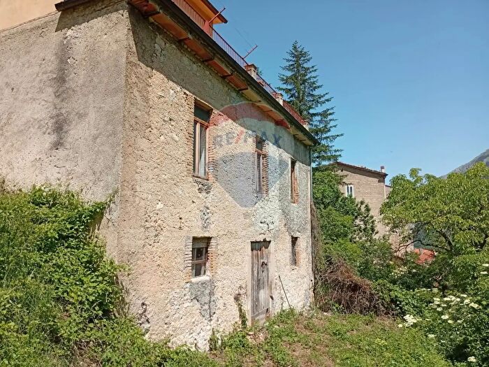 Casa bilocale in vendita in Viale dei Caduti, Scanno