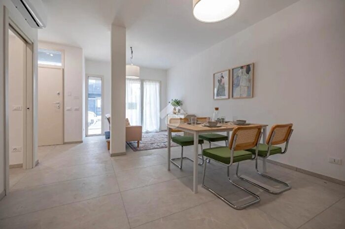 Appartamento quadrilocale in vendita in Viale Toscana, Riccione