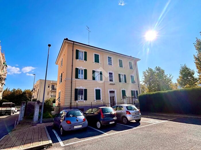 Appartamento quadrilocale in vendita in Via Nazario Sauro, Albenga