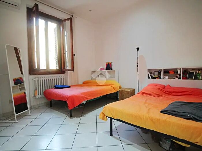 Casa con 7 locali in vendita in Via Arcivescovo G Limberti, Prato