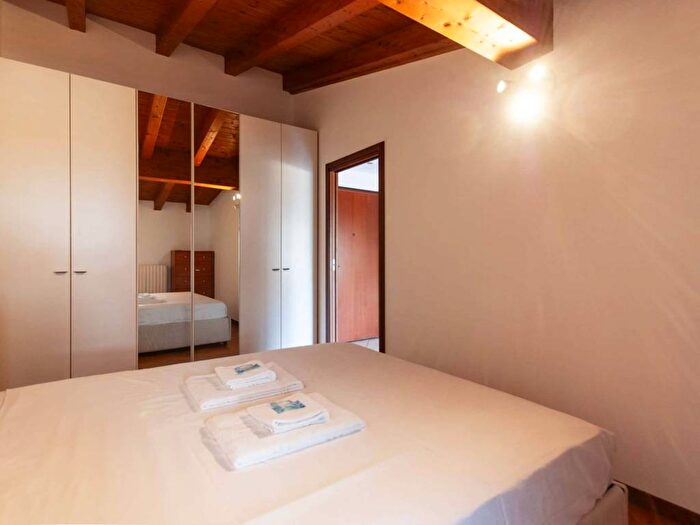 Appartamento bilocale in affitto in Via Roberto Bellarmino, Chiesa Rossa, Milano