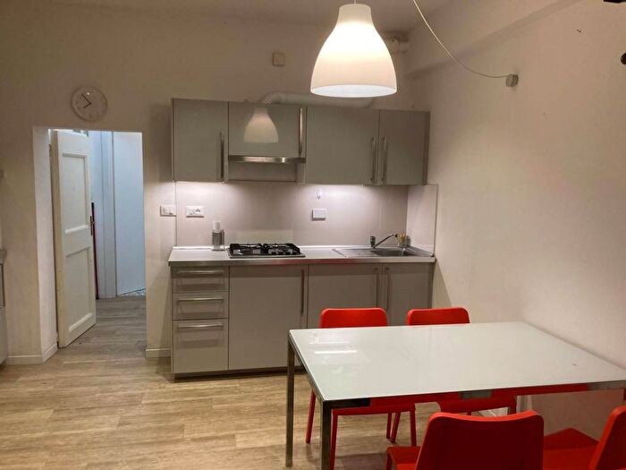 Appartamento quadrilocale in affitto in via Gombruti, Centro Storico, Bologna