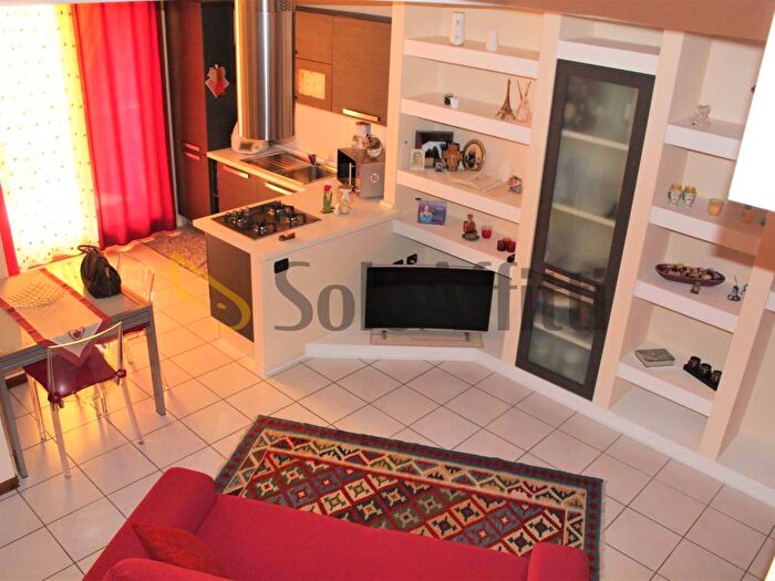 Appartamento bilocale in affitto in Via Burgaria, Ravello Villastanza Villapia, Parabiago