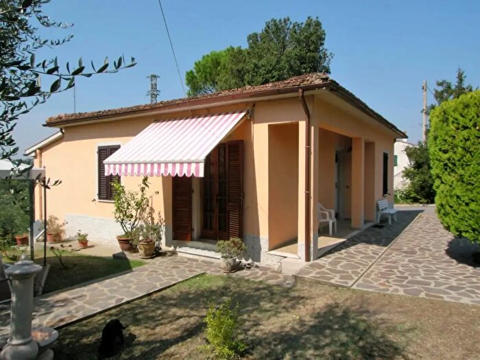 Casa con 5 locali in vendita in Montopoli In Val D'Arno
