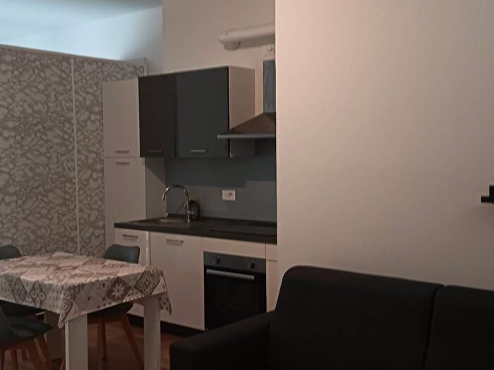 Appartamento trilocale in affitto in Via Giosuè Carducci, Mestre, Venezia