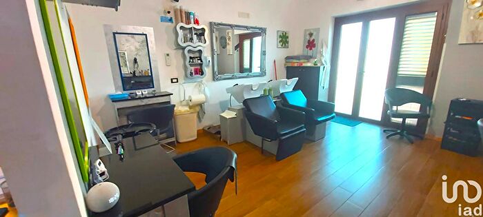 Appartamento con 7 locali in vendita in Via Veneto, Amantea