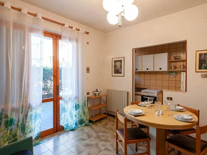 Appartamento trilocale in affitto in Via Capri, Follonica