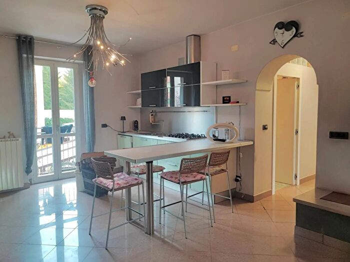 Appartamento trilocale in vendita in Via Giovanni FinardiBergamo, Bergamo