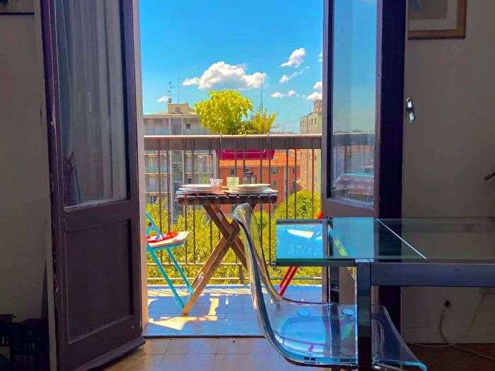 Appartamento bilocale in affitto in Viale Gabriele DAnnunzio, Corso Genova, Milano