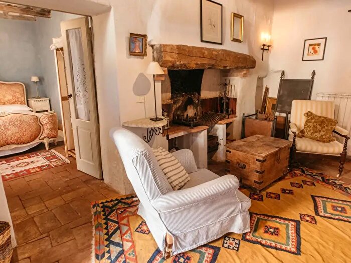 Casa quadrilocale in vendita in Rapolano Terme