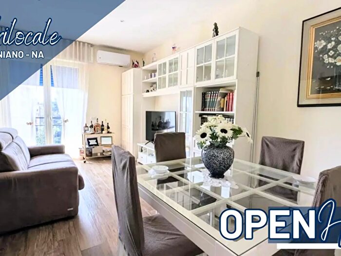 Appartamento trilocale in vendita in Via Giustiniano, Napoli