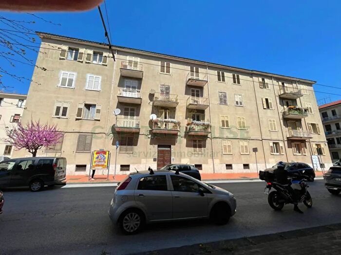 Appartamento con 5 locali in vendita in Via Roma, Avellino