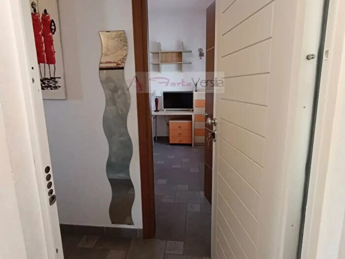 Appartamento trilocale in vendita in Via Mazzini, Forte Dei Marmi