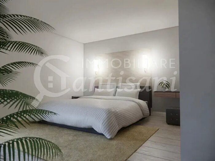 Appartamento trilocale in vendita in Via dellOrcagna, Firenze