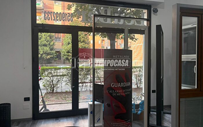 Appartamento in vendita in Via Pasubio Negozio, Bologna