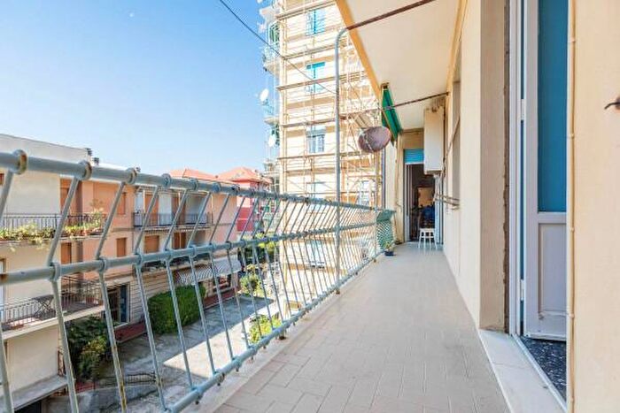 Appartamento quadrilocale in vendita in Via Jacopo da Levanto, Levanto