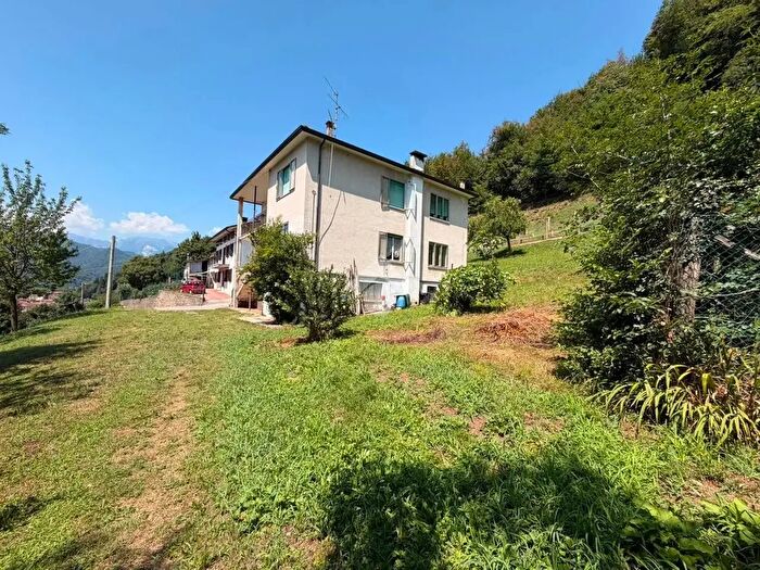 Appartamento quadrilocale in vendita in Via C Battisti, Torrebelvicino