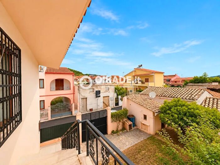 Appartamento quadrilocale in vendita in Via Venezia, Pula