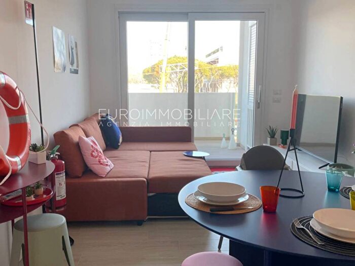 Appartamento quadrilocale in affitto in Viale Oriente Accesso al Mare, Pineta, Jesolo