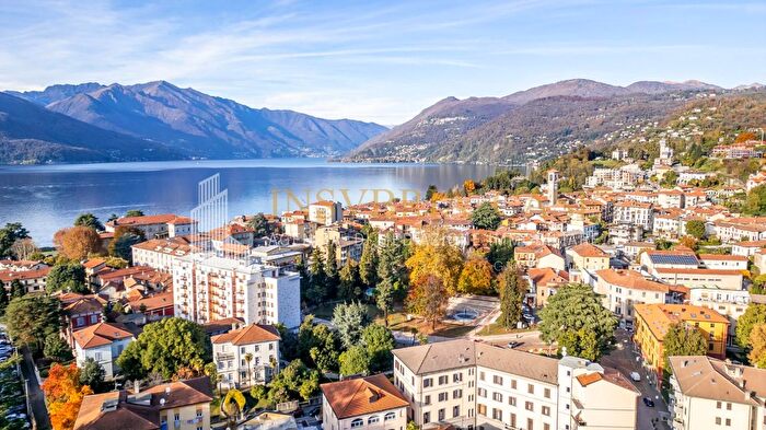 Appartamento con 5 locali in vendita in Luino