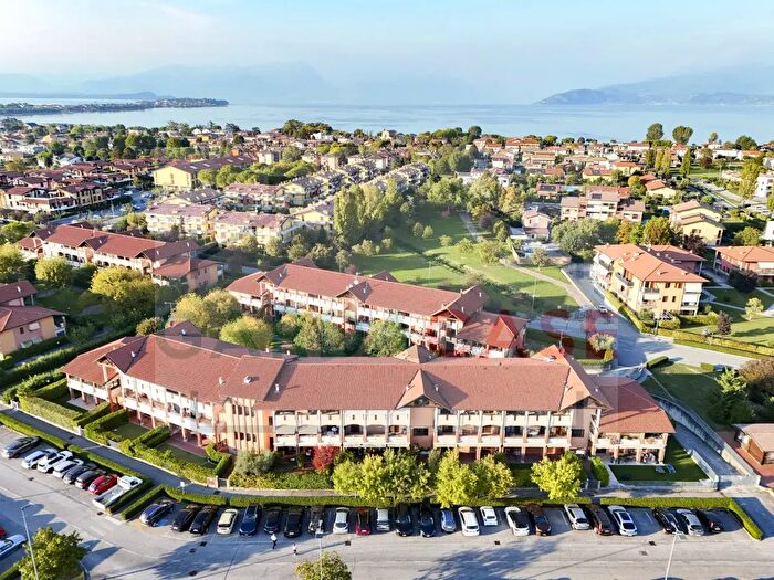 Appartamento bilocale in vendita in Via Leonardo da Vinci, Sirmione