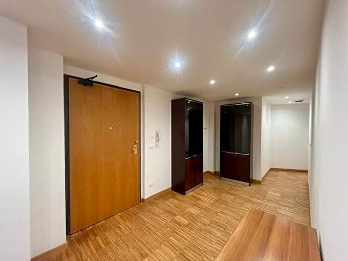 Appartamento con 6 locali in affitto in Via San Felice, San Felice, Bologna