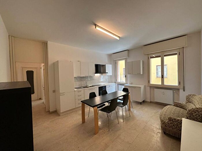 Appartamento trilocale in affitto in Via San Marco, Centro Storico, Piacenza