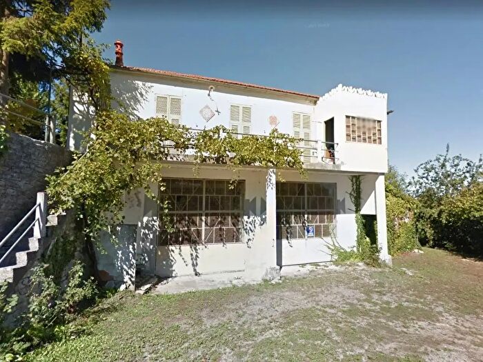 Casa con 5 locali in vendita in Via Bruno, Roccaverano