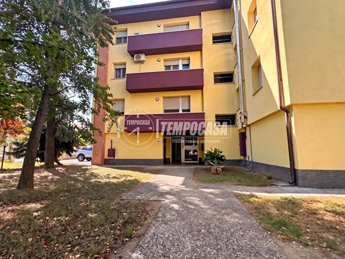 Appartamento trilocale in vendita in Via Ludovico Ariosto, Cento
