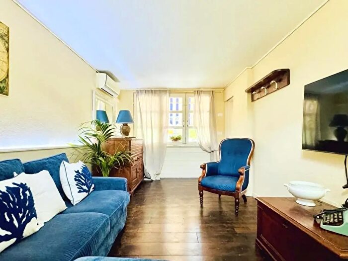 Casa quadrilocale in affitto in Forte Dei Marmi