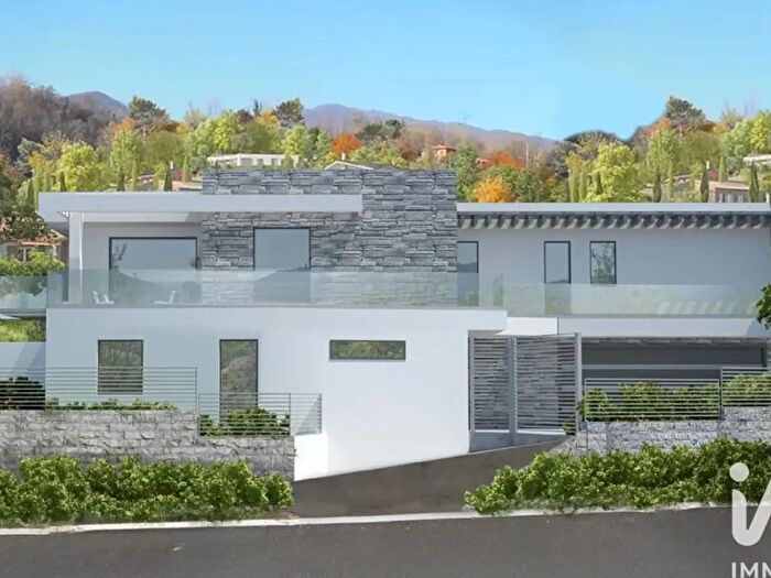 Casa quadrilocale in vendita in Strada Consortile della Faleggia, Senna Comasco