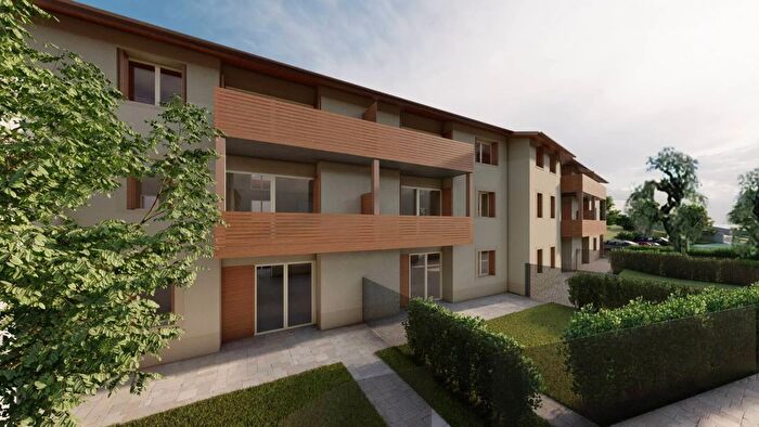 Appartamento quadrilocale in vendita in Via Aldo Moro aVigano San Martino, Vigano San Martino