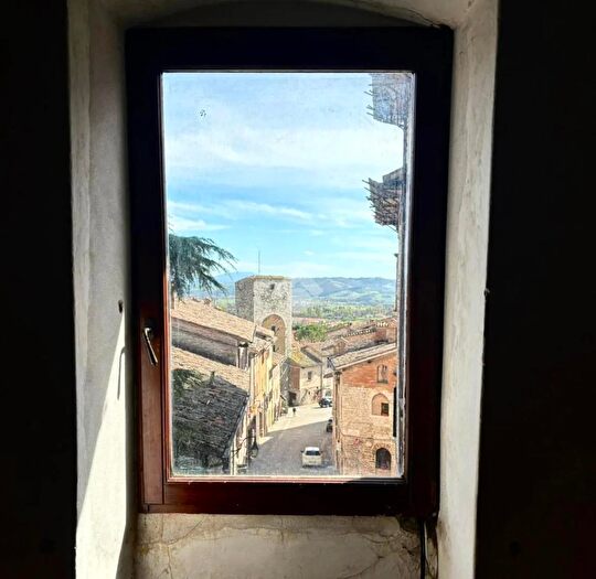 Appartamento con 6 locali in vendita in Via XX Settembre, Gubbio