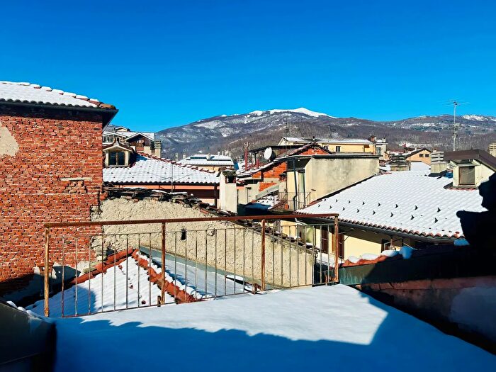 Casa con 7 locali in vendita in Via Aleramo, Garessio