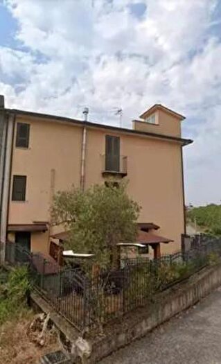 Casa con 5 locali in vendita in Via Foresta, Castelvenere