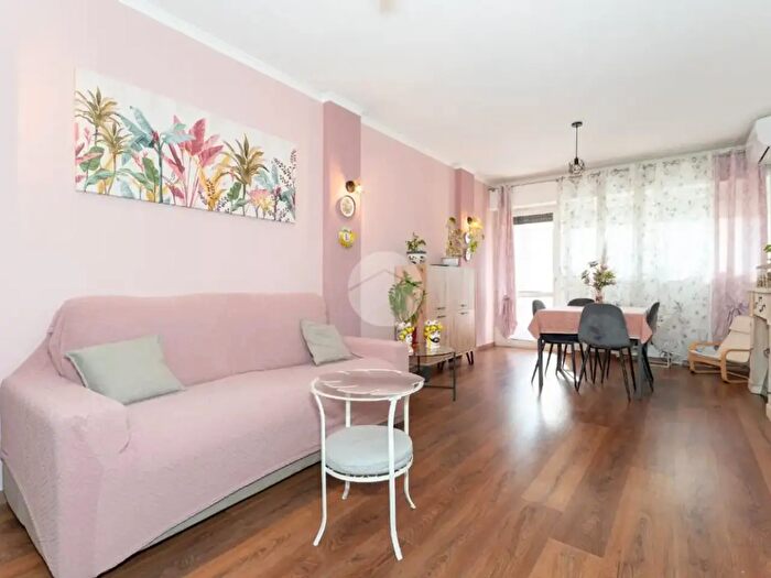 Appartamento trilocale in vendita in Via Pasubio, Moncalieri