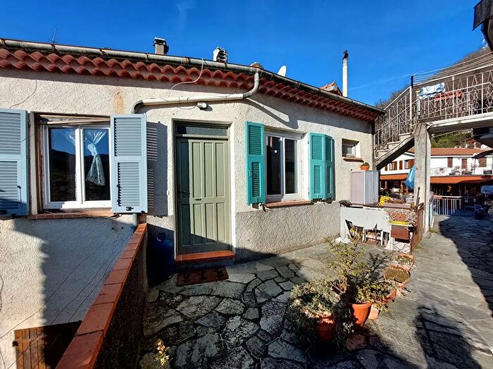 Appartamento bilocale in vendita in Via Castello a, Alto