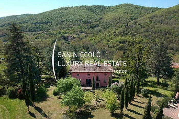 Casa con 6 locali in vendita in Via del Poggetto, Greve In Chianti
