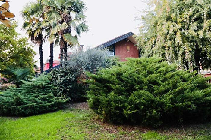 Casa con 11 locali in vendita in Strada La Piè San Carlo Canavese, San Carlo Canavese