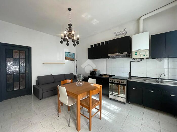 Appartamento bilocale in affitto in Via Genova Thaon di Revel, Milano