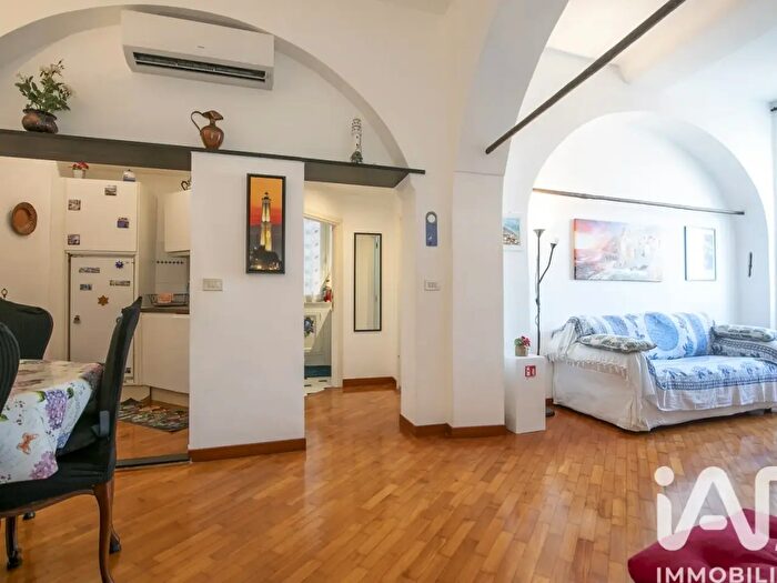 Appartamento bilocale in vendita in Via del Molo, Genova