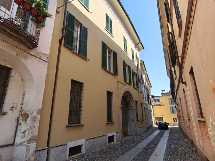 Appartamento monolocale in affitto in Via Sant'Ulderico, Centro Storico, Pavia