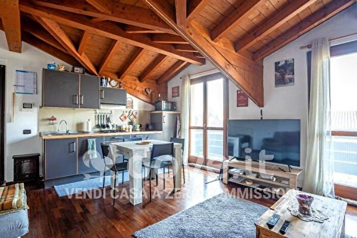 Appartamento monolocale in vendita in Via Pio Selvini, Biandronno