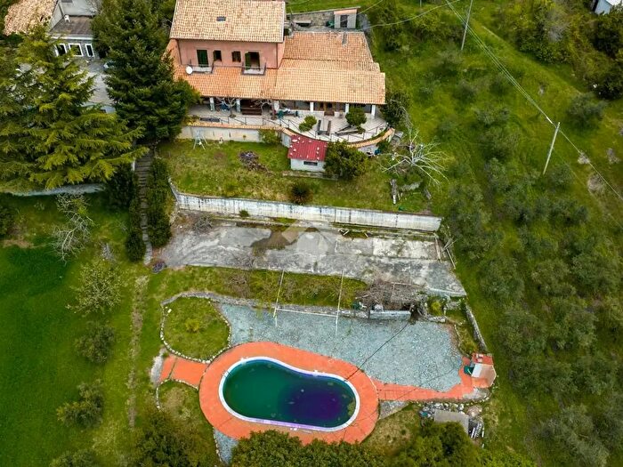 Casa monolocale in vendita in Contrada Fargani, Aiello Calabro