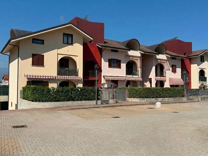 Appartamento quadrilocale in vendita in Via Umberto I, Piscina